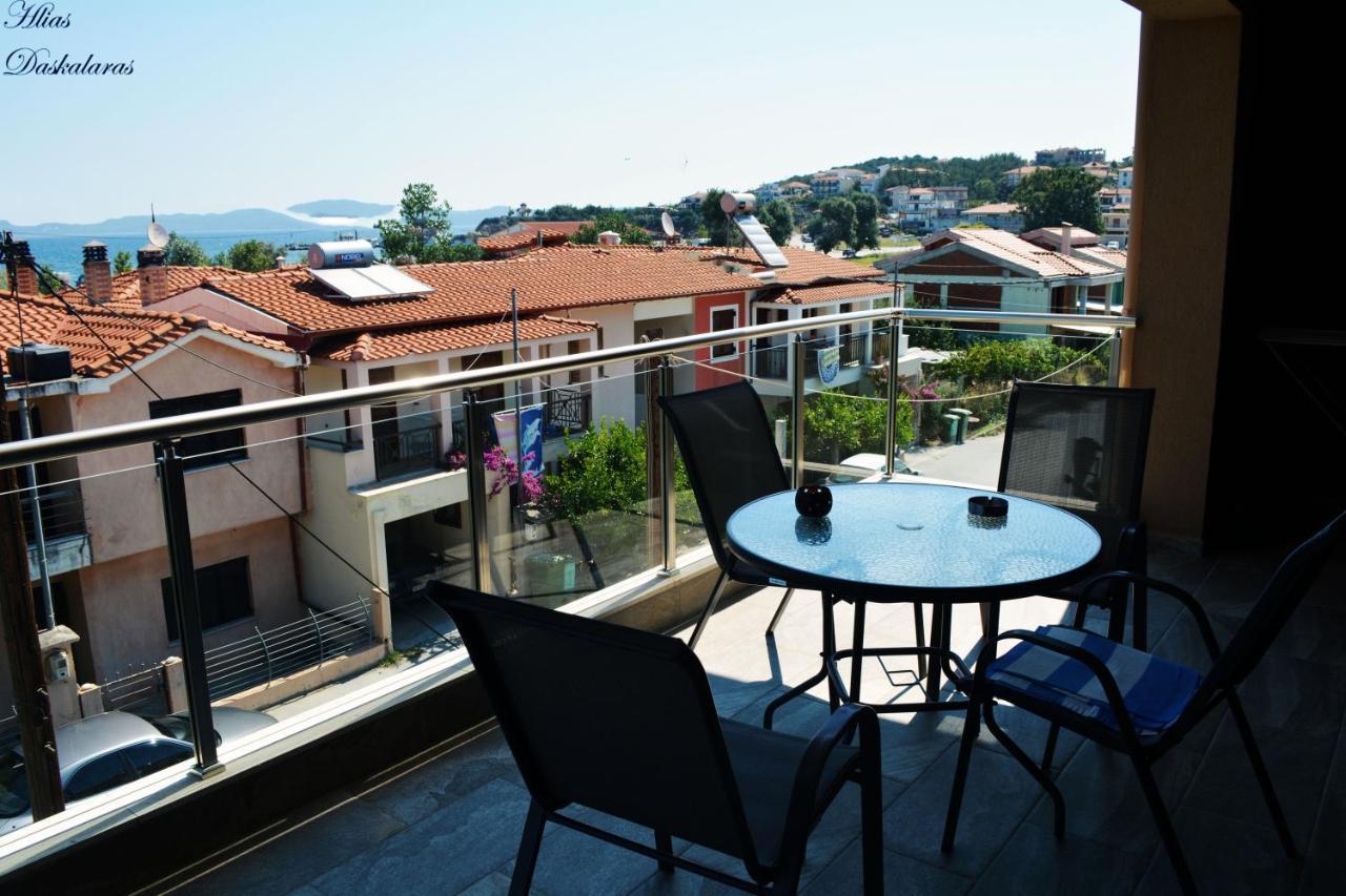 M&B Boutique Apartments Nea Roda Exterior foto